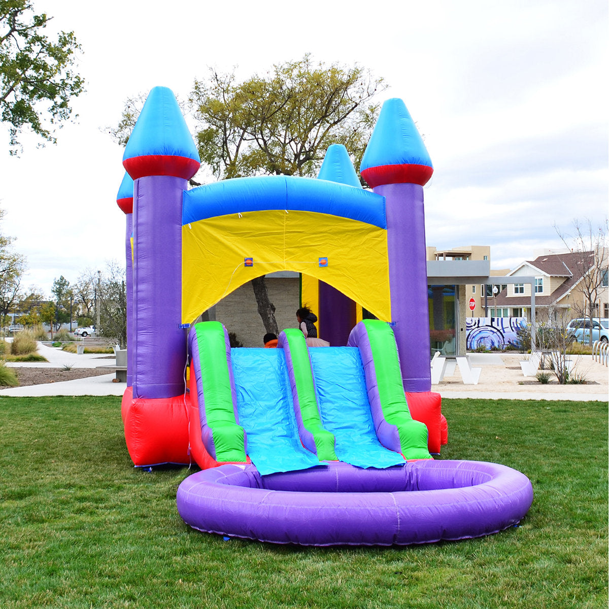 13' x 13' Bounce House with Air Blower