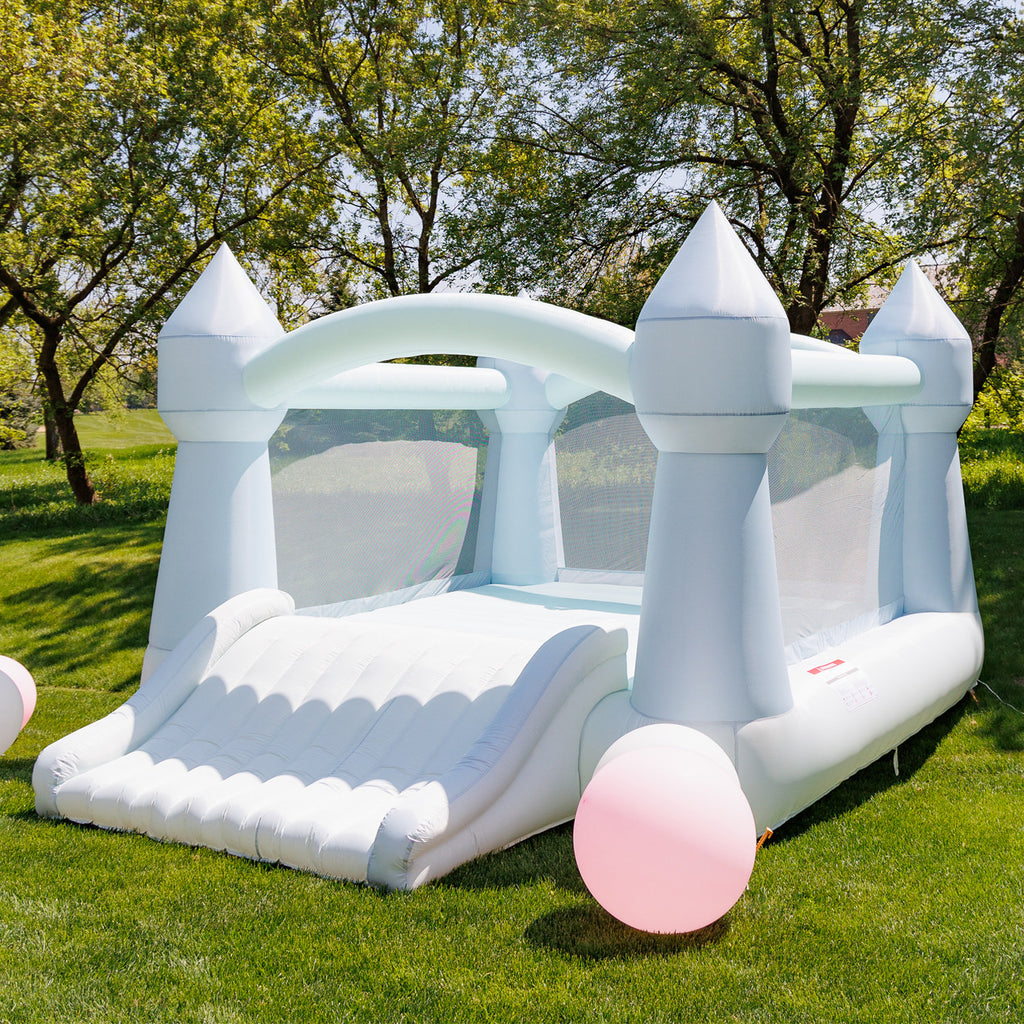 Party Castle Daydreamer Mist Bounce House